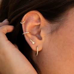 boucle d'oreille piercing creole earcuff cle divine xl or jaune et diamants blancs or recyclé 18 carats aupiho joaillerie