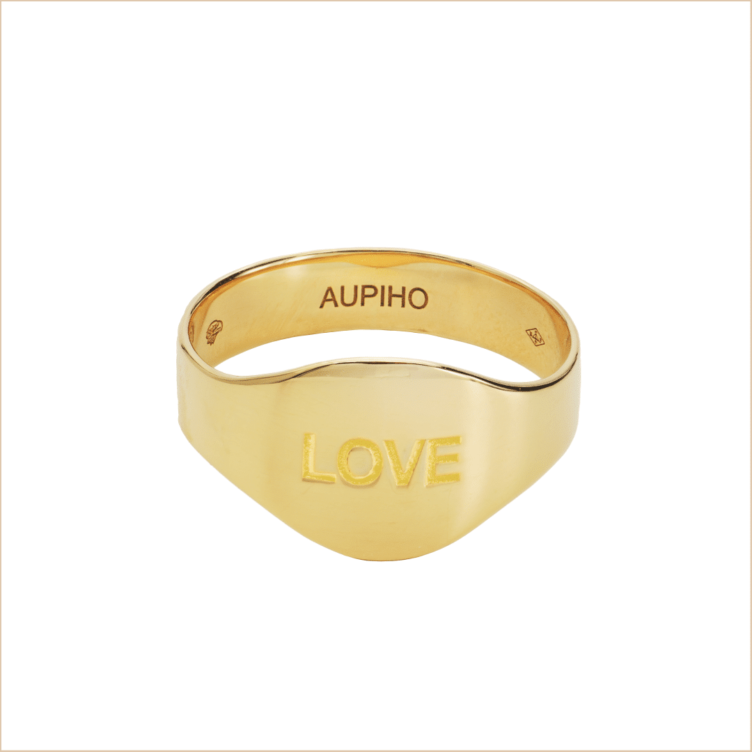 bague chevalière or jaune or recyclé 18 carats aupiho joaillerie bague chevalière or jaune or recyclé 18 carats aupiho joaillerie