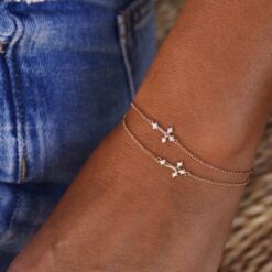 bracelets croix or 18 carats et diamants blancs aupiho joaillerie illusion