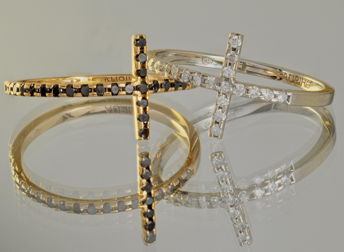 bague croix or recyclé 18 carats et diamants aupiho joaillerie