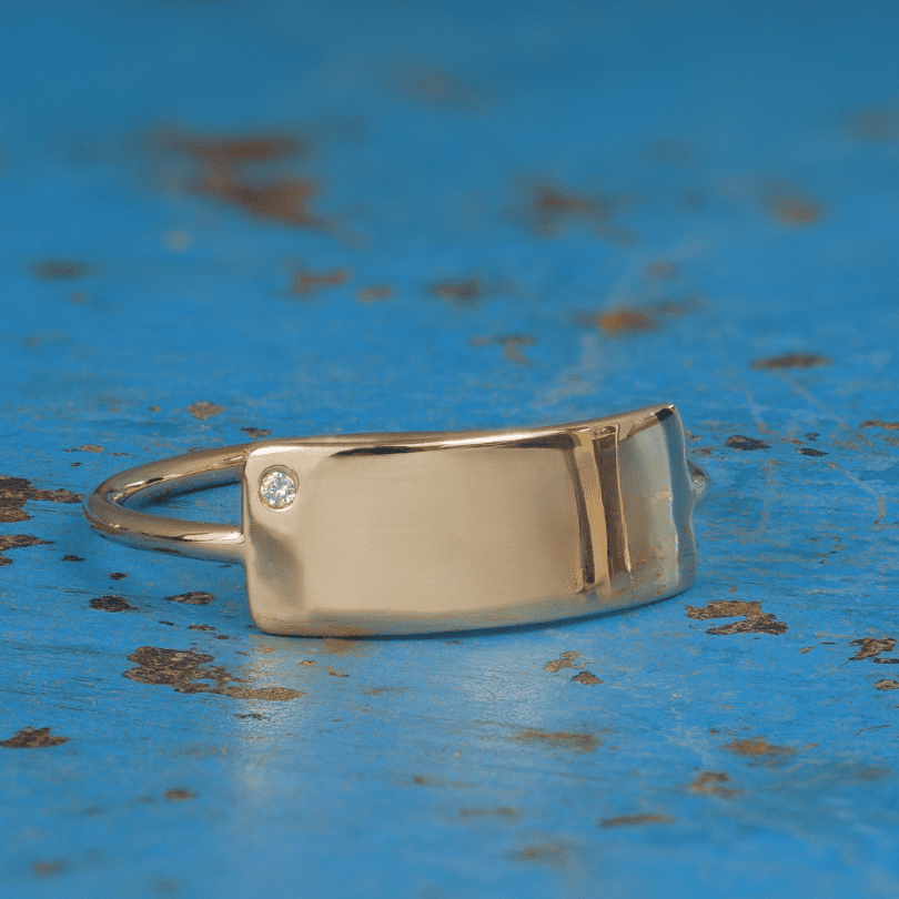 bague rectangle or jaune et diamant blanc or recyclé 18 carats personnalisable aupiho joaillerie