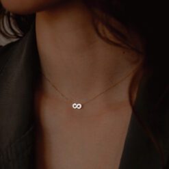 collier infini or jaune or recyclé 18 carats aria aupiho joaillerie