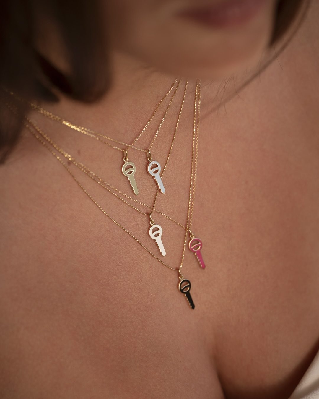 collier-clé-or-colors-aupiho-joaillerie collier-clé-or-colors-aupiho-joaillerie