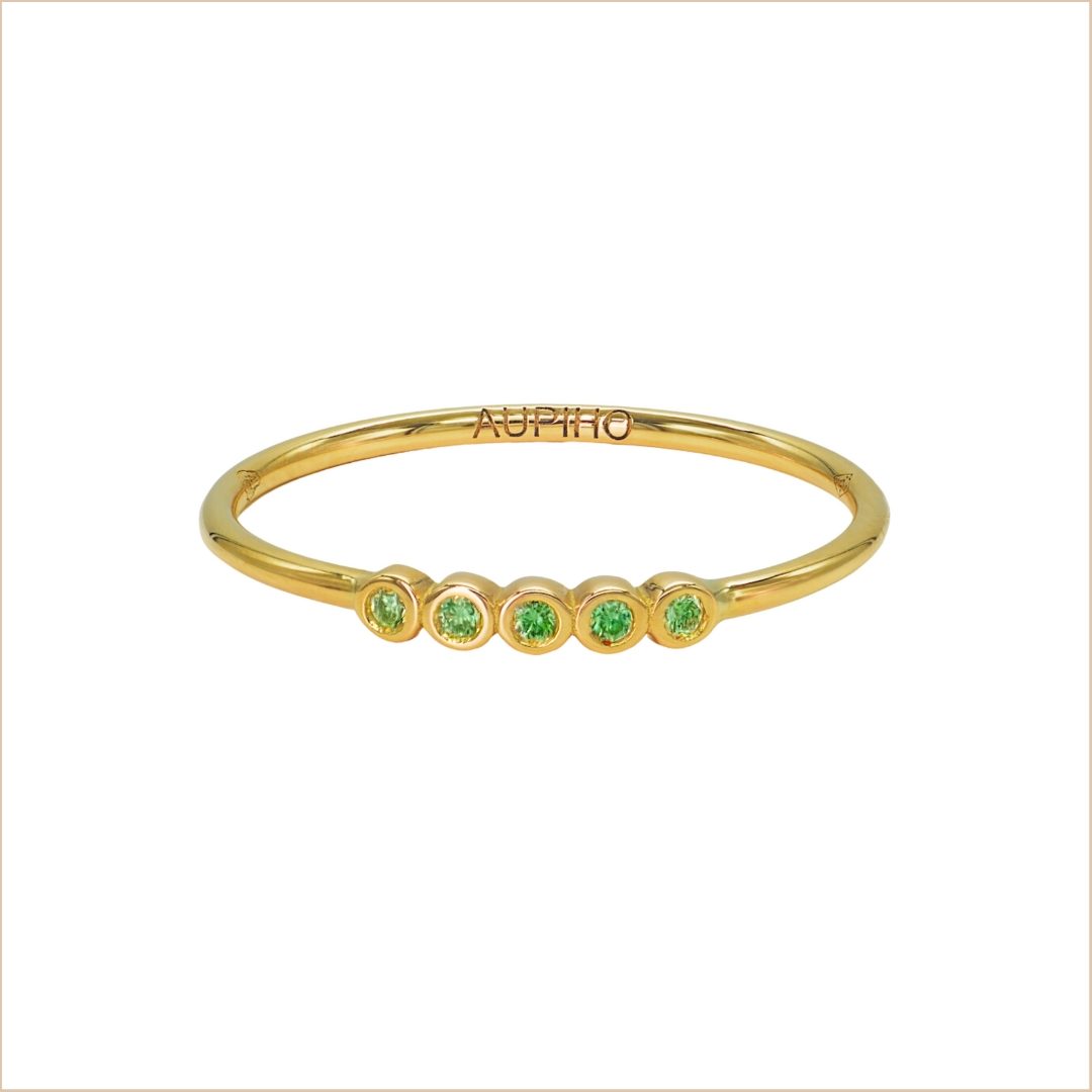 bague fine or et tsavorites vertes ines aupiho joaillerie