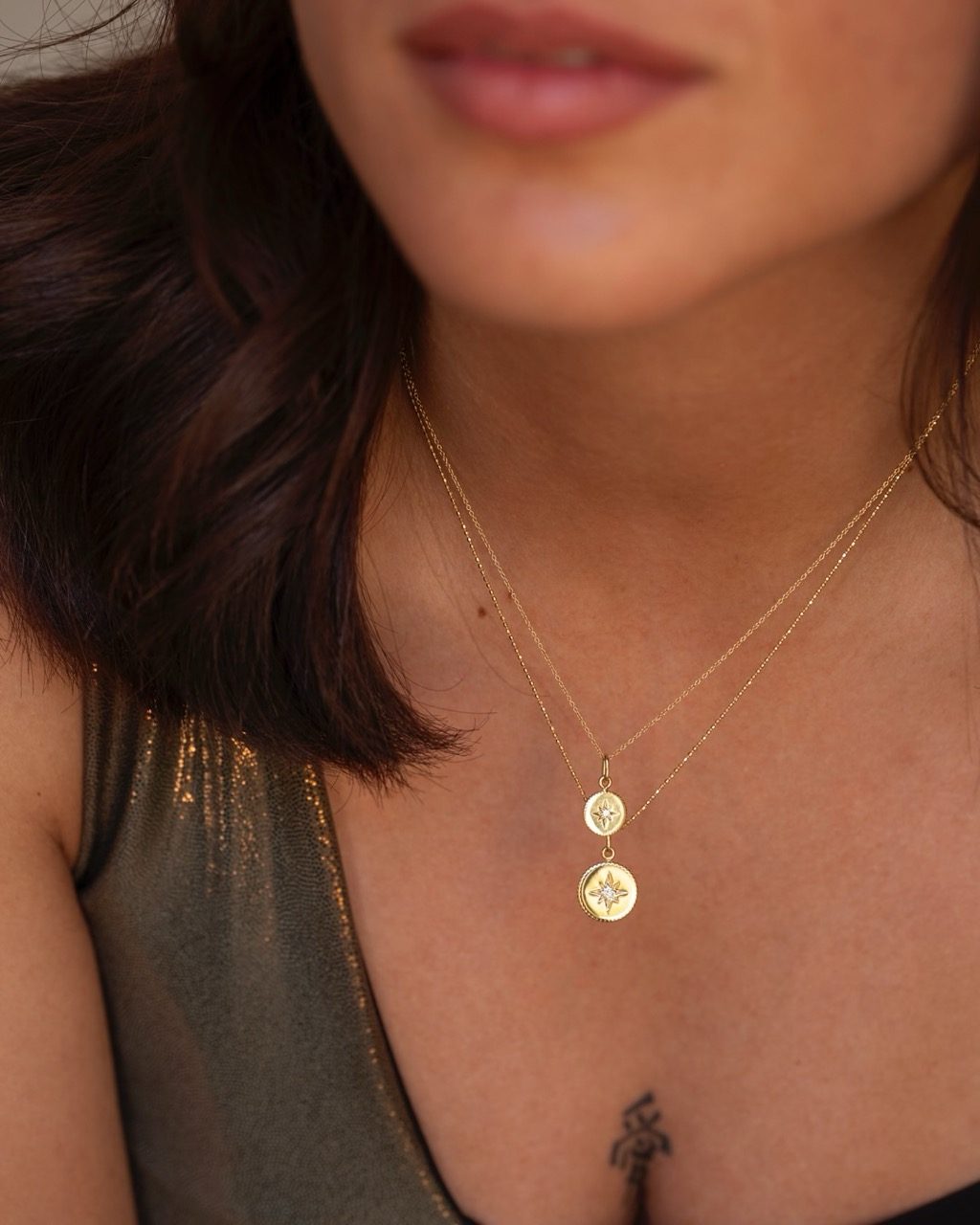 pendentif médaille étoile or jaune diamant blanc aupiho joaillerie pendentif médaille étoile or jaune diamant blanc aupiho joaillerie