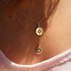 pendentif médaille étoile or jaune diamant blanc aupiho joaillerie