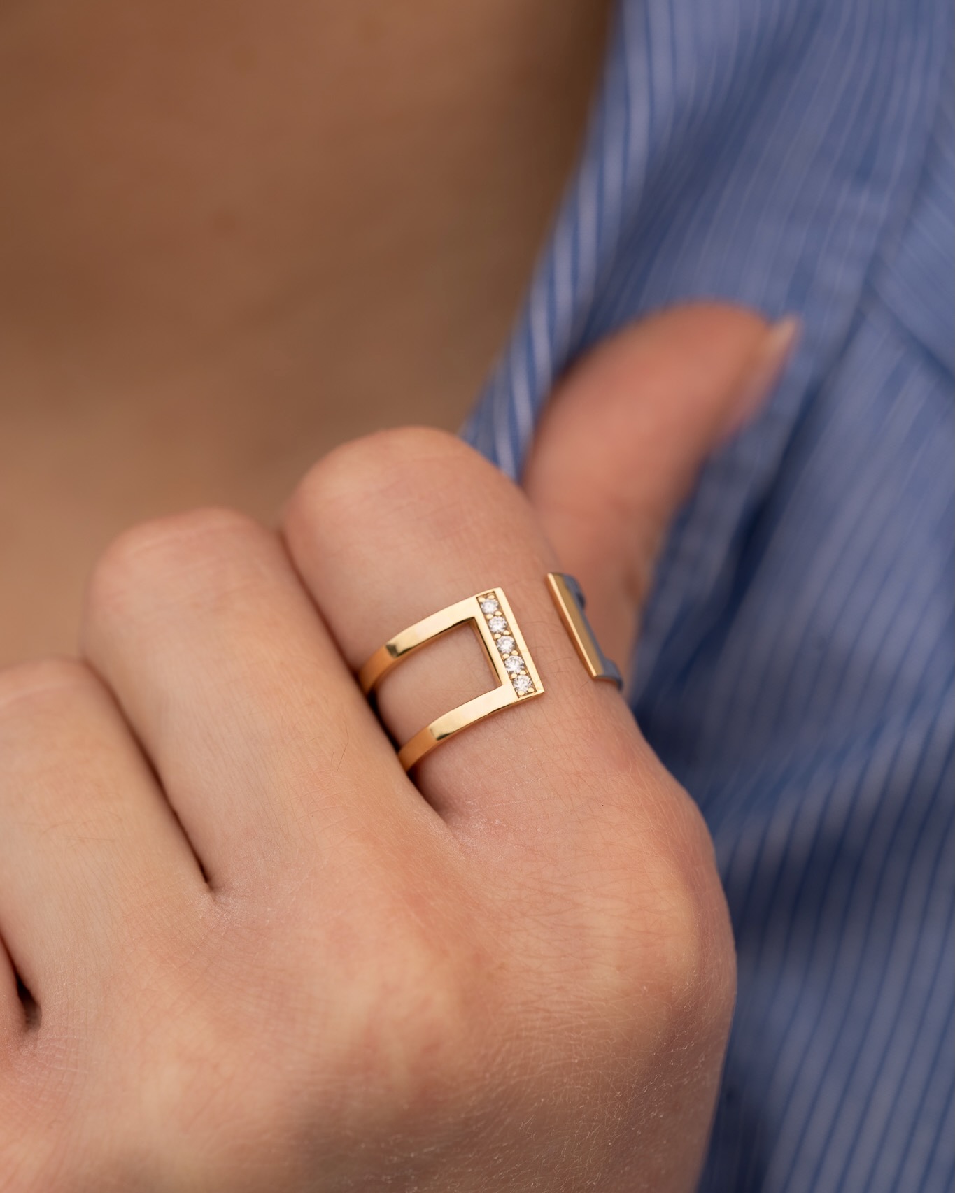 bague large or et diamants Anna or jaune aupiho joaillerie