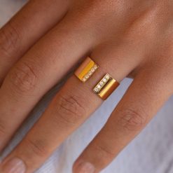 bague-large-or-et-diamants-alexa-aupiho-joaillerie