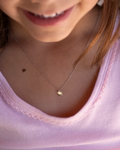 collier étoile or et diamant enfant