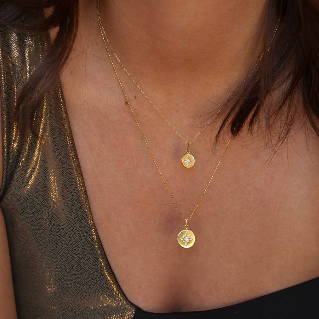 pendentif médaille étoile or jaune diamant blanc aupiho joaillerie